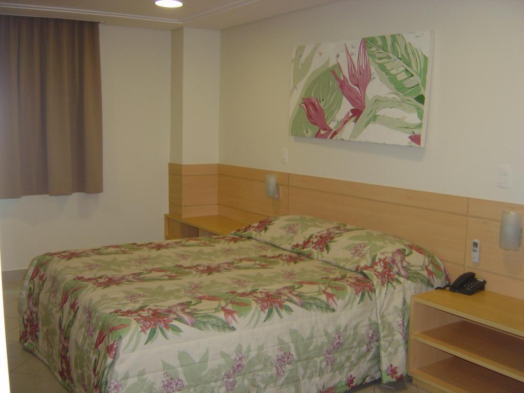 Hotel Domani Гуарульос Екстериор снимка