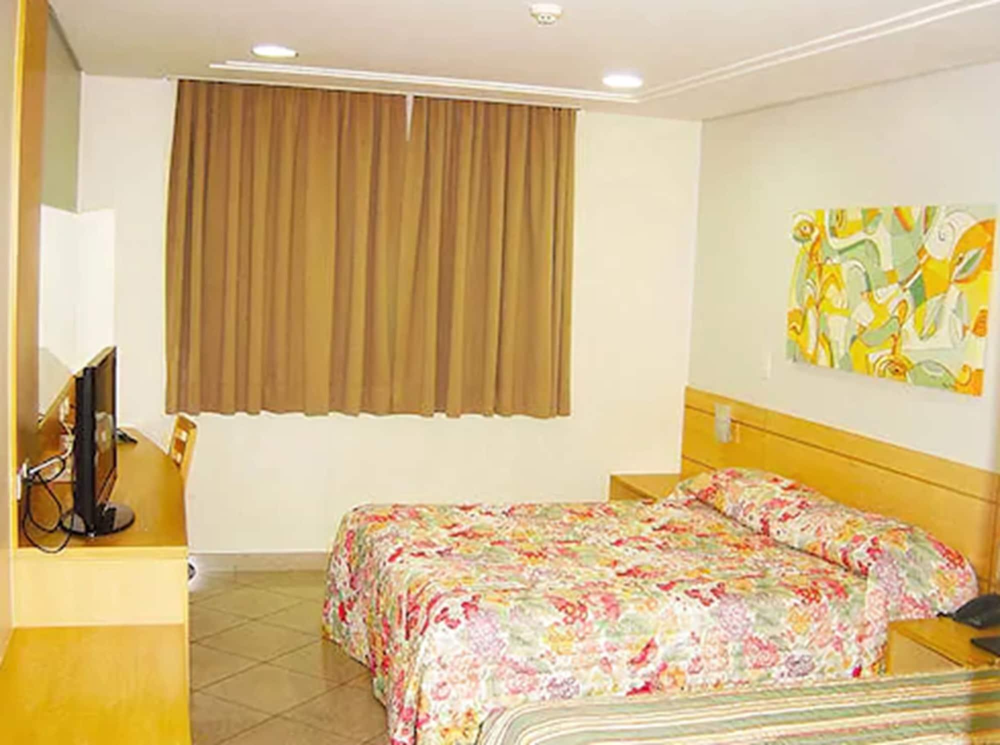 Hotel Domani Гуарульос Екстериор снимка