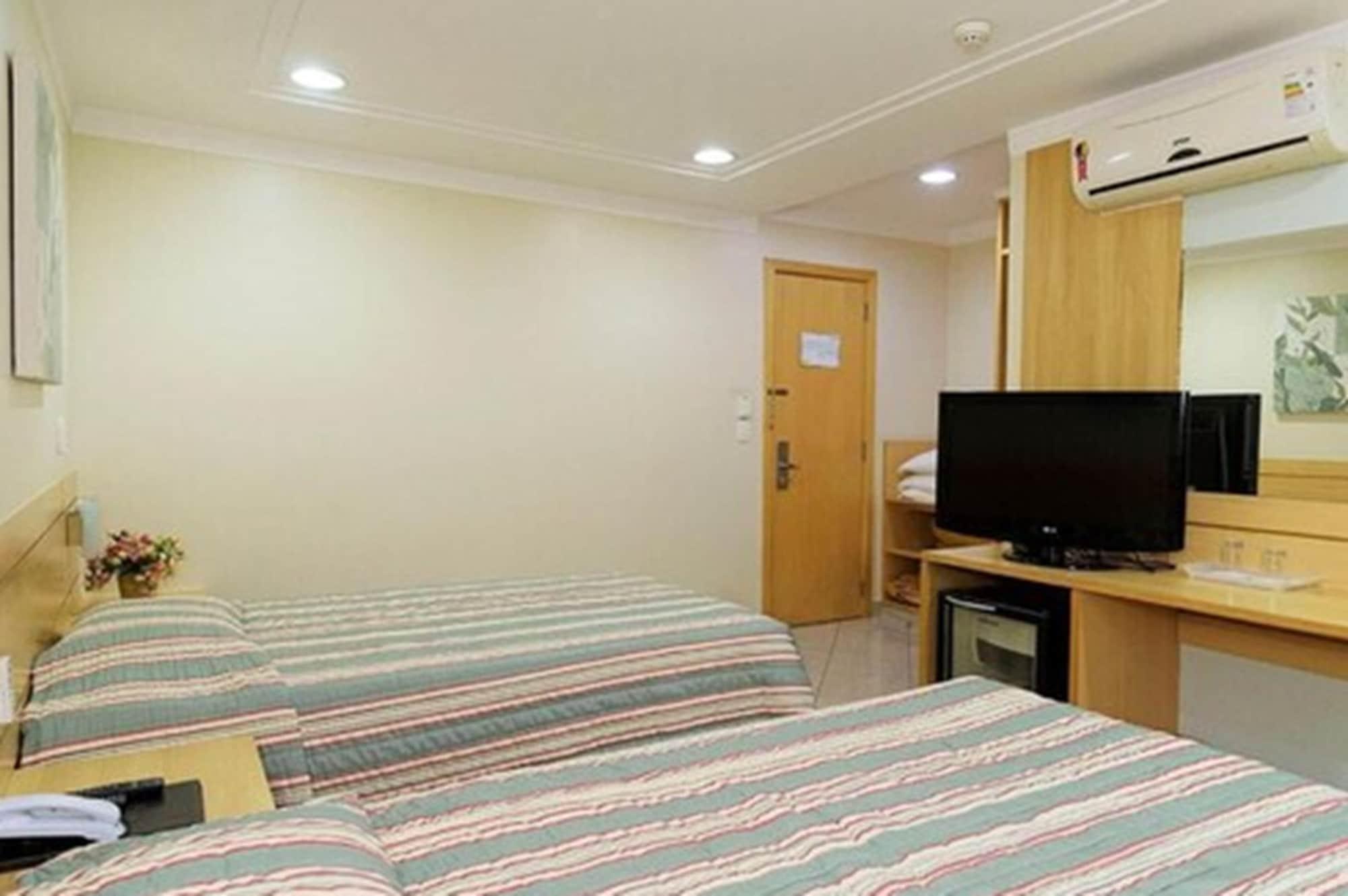 Hotel Domani Гуарульос Екстериор снимка