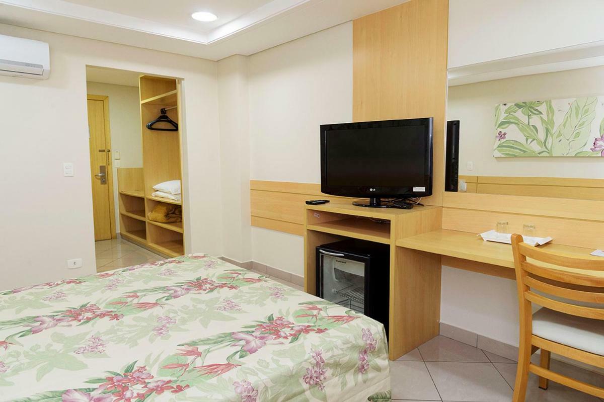 Hotel Domani Гуарульос Екстериор снимка