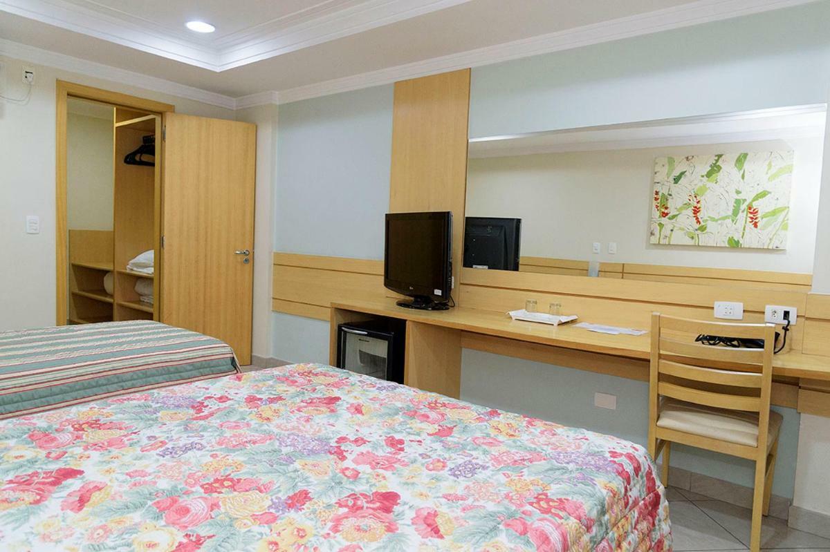 Hotel Domani Гуарульос Екстериор снимка