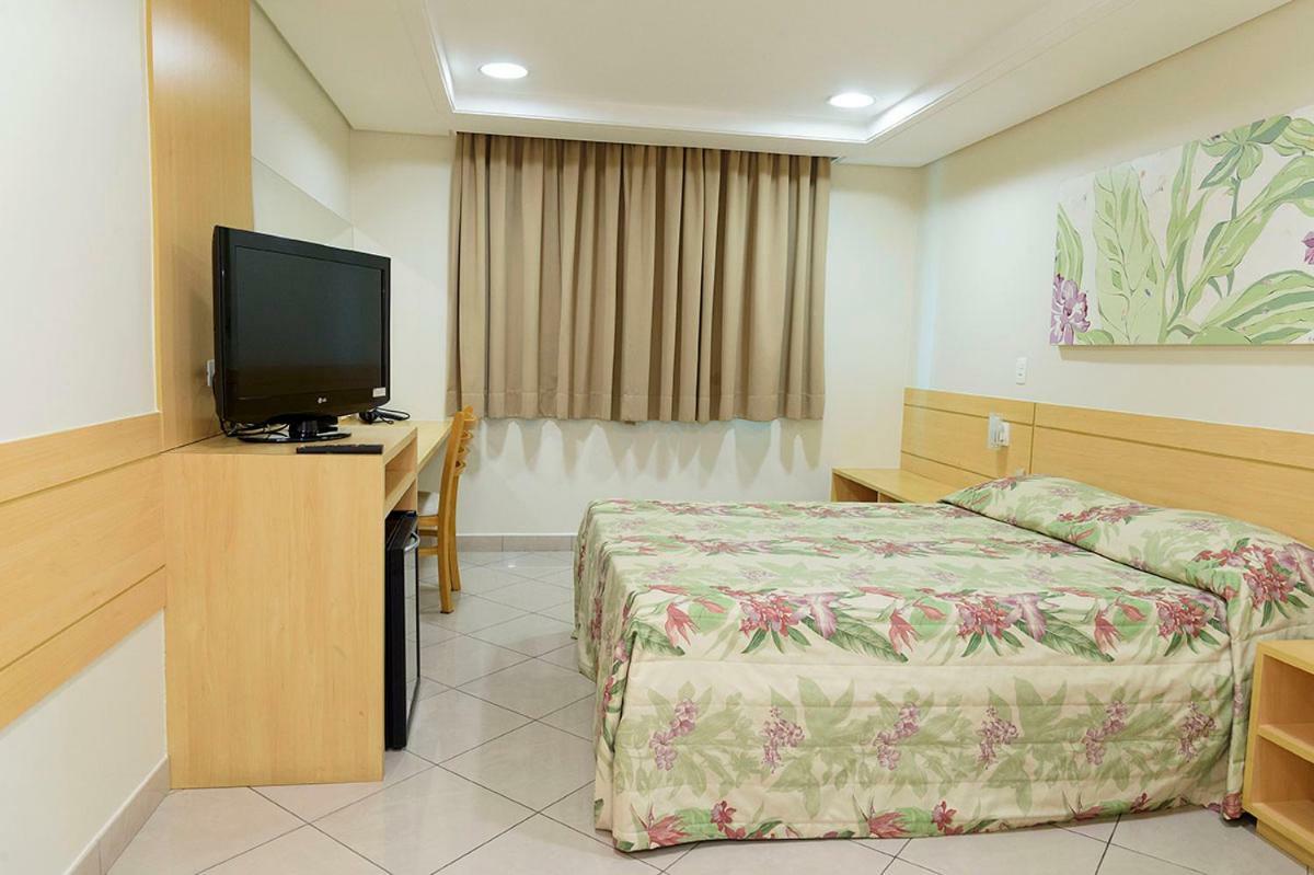 Hotel Domani Гуарульос Екстериор снимка